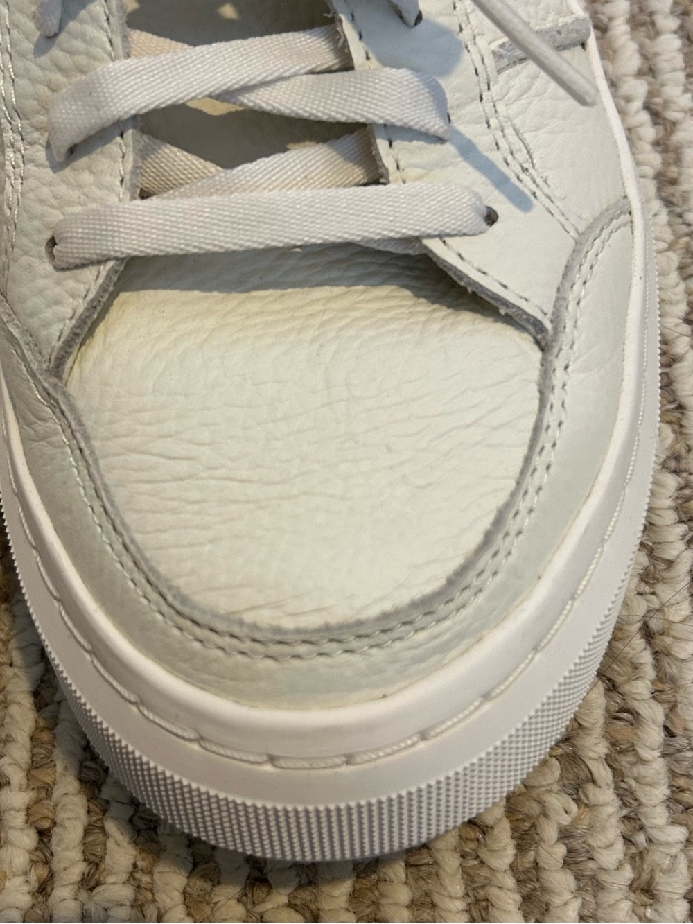 UGG Women’s Alameda Cream Leather Sneakers with Tan Heel Accent - size 9 - Picture 6 of 14